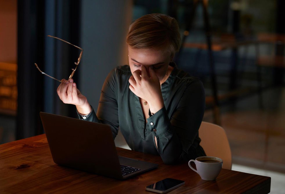 desk lighting setup for eye comfort