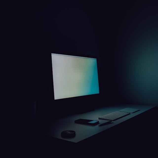 desk lighting setup for eye comfort